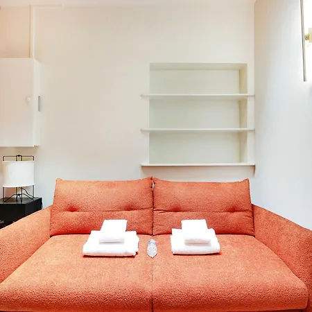 Chic And Cosy-canal Saint Martin Apartment